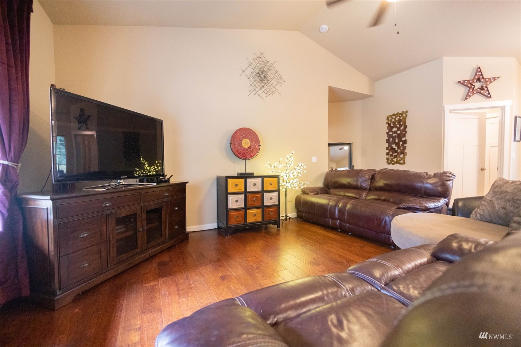 1340 Southwest Pine Road Port Orchard, WA 98367 - Photo 8 of 40 Gallery Image 8