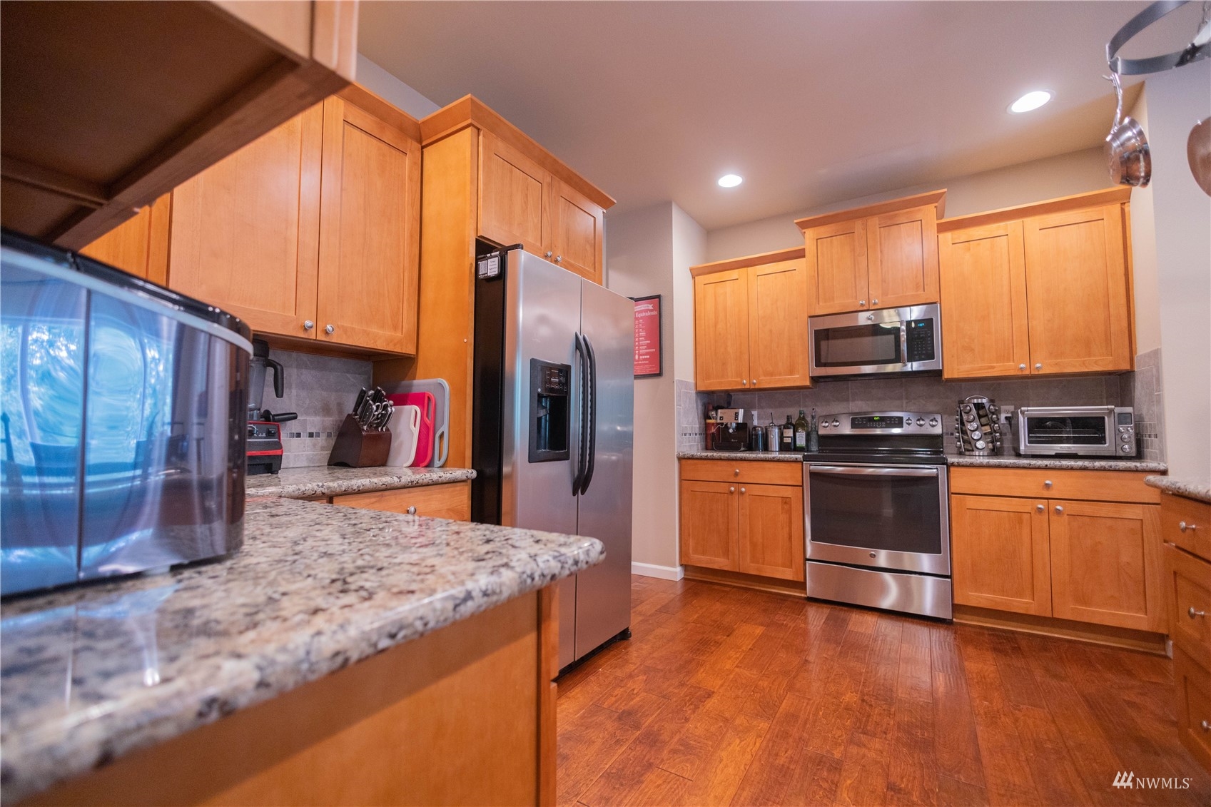 1340 Southwest Pine Road Port Orchard, WA 98367 - Photo 9 of 40 Gallery Image 9