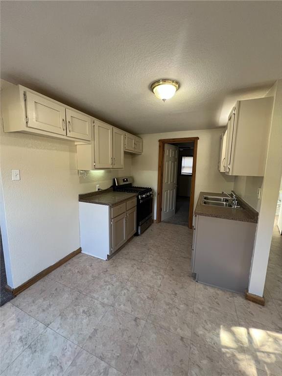 1013 West 2nd Street Pittsburg, KS 66762 - Photo 11 of 11