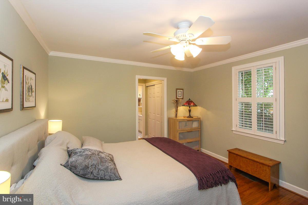6406 Stoneham Road Bethesda, MD 20817 - Photo 19 of 29 Bedroom (Master)