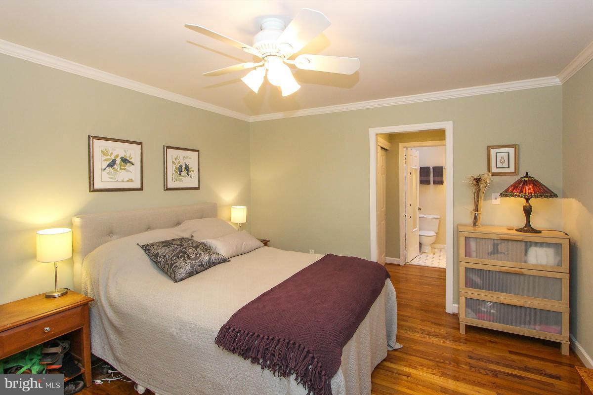 6406 Stoneham Road Bethesda, MD 20817 - Photo 20 of 29 Bedroom (Master)