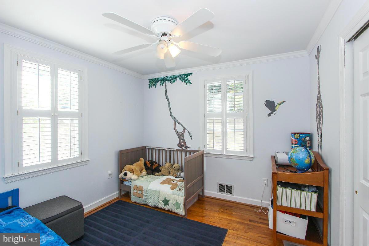 6406 Stoneham Road Bethesda, MD 20817 - Photo 24 of 29 Bedroom