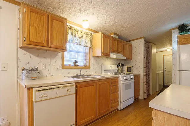 $274,900 | 16975 Rolling Hills Lane, Lakewood, WI 54138