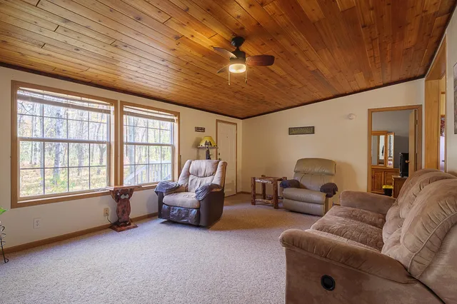 $274,900 | 16975 Rolling Hills Lane, Lakewood, WI 54138