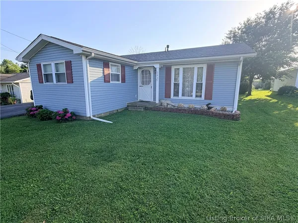 $175,900 | 202 Willow Street, Salem, IN 47167