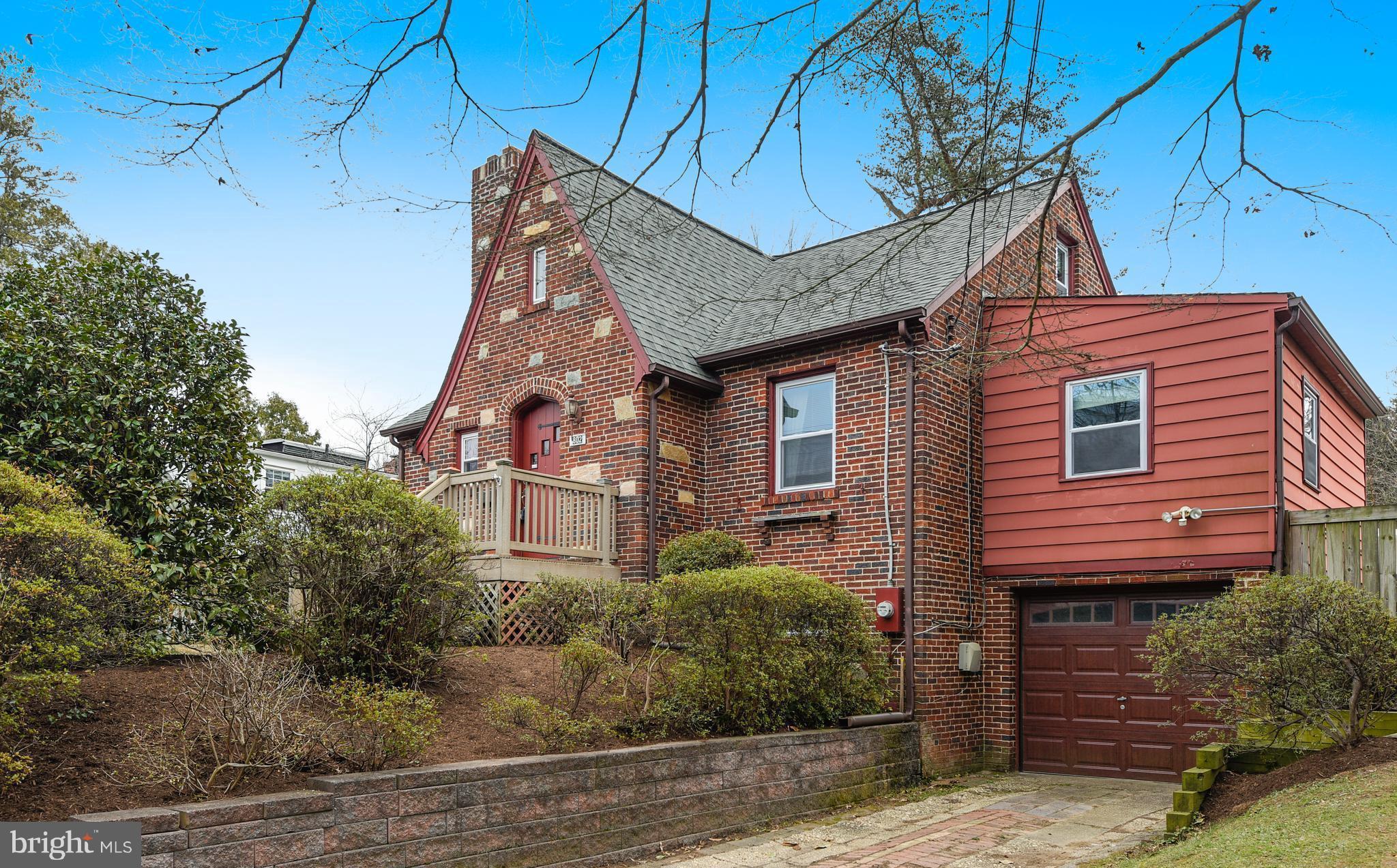 802 Wayne Avenue Silver Spring, MD 20910 - Photo 2 of 26 Exterior (Front)