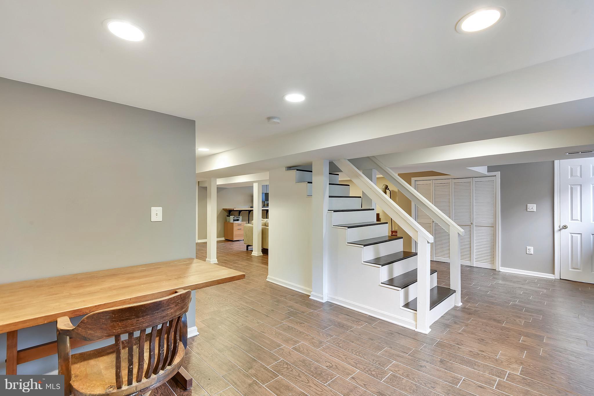 802 Wayne Avenue Silver Spring, MD 20910 - Photo 18 of 26 Family Room
