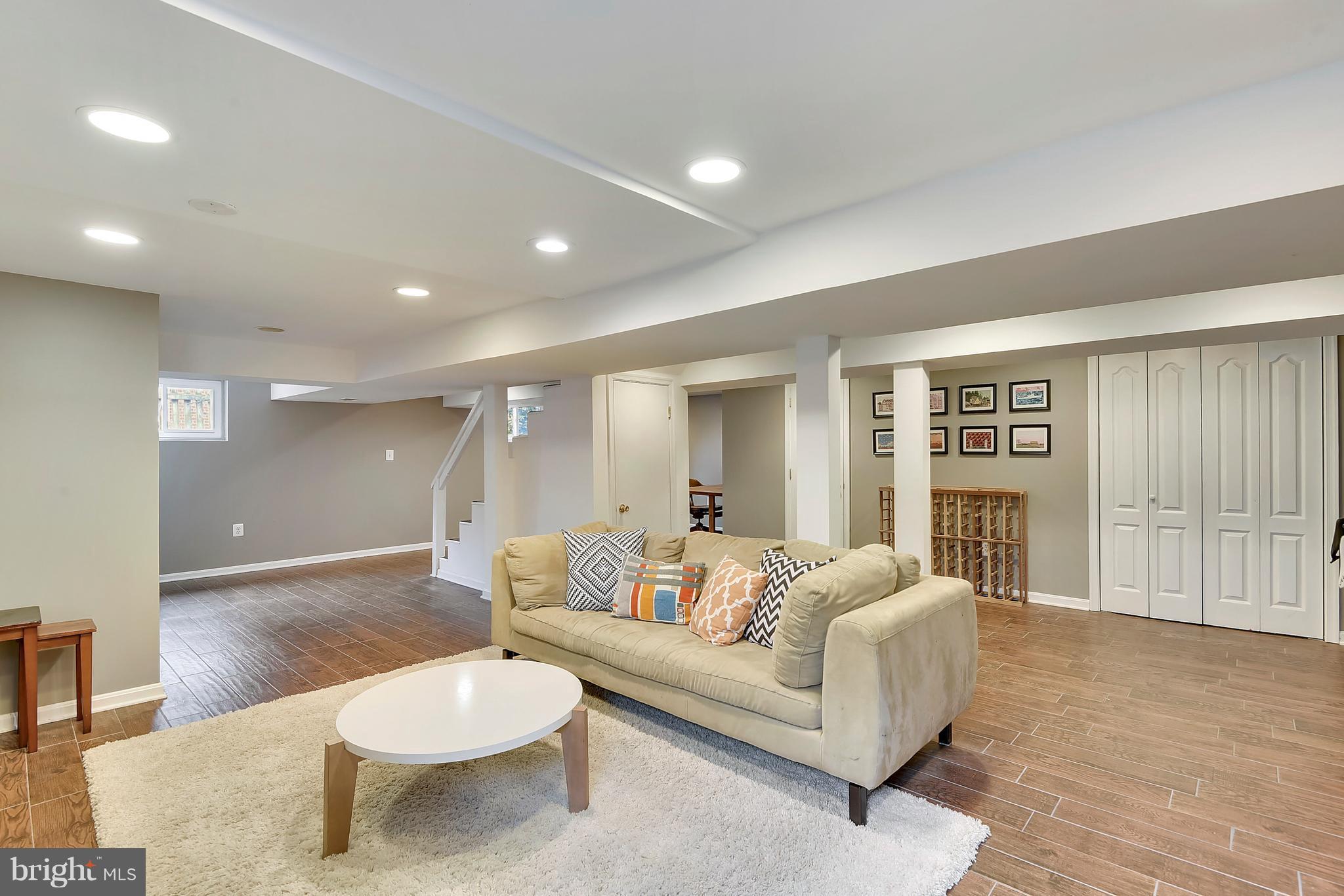 802 Wayne Avenue Silver Spring, MD 20910 - Photo 19 of 26 Family Room