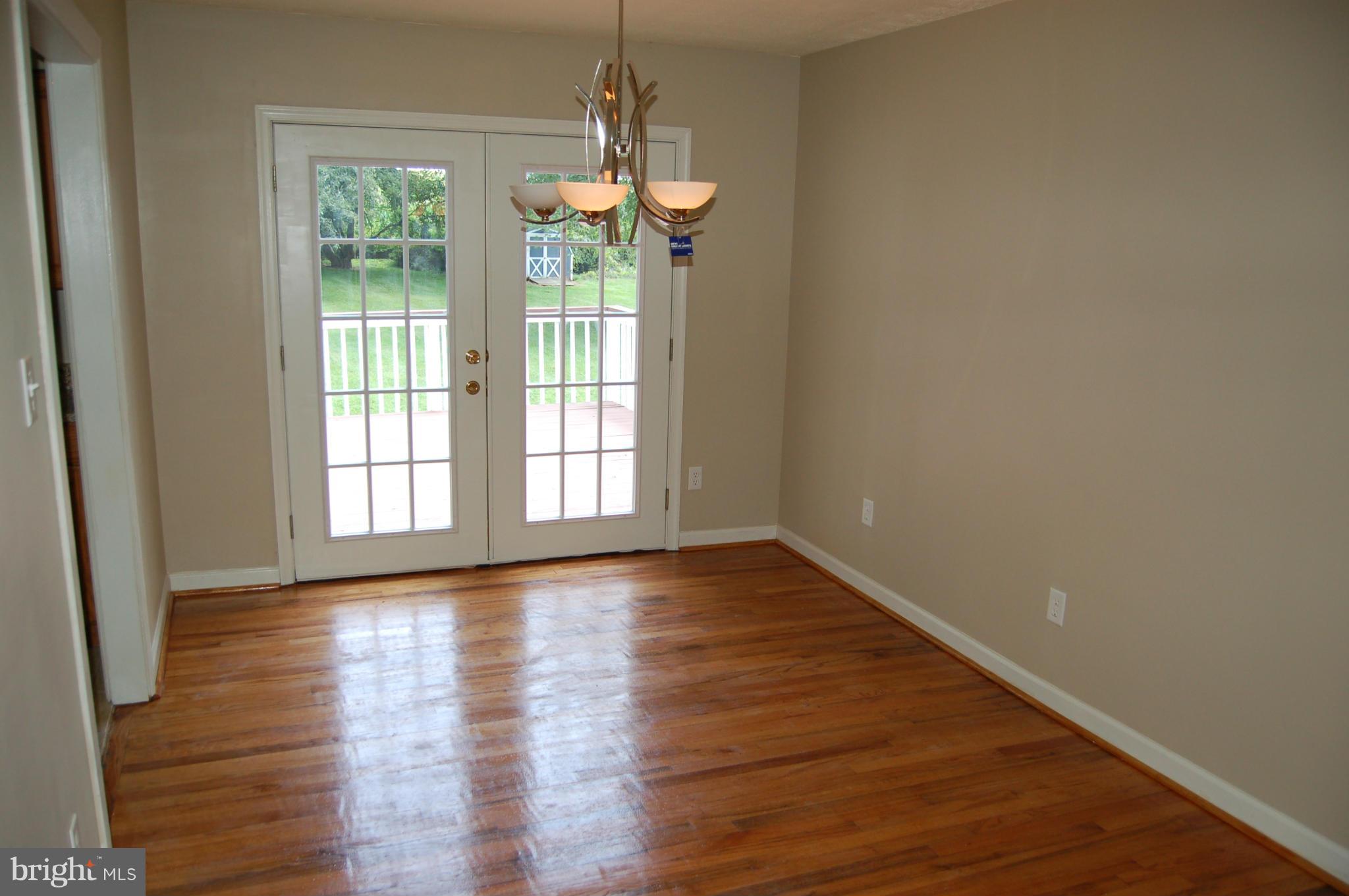 4957 Wentz Road Manchester, MD 21102 - Photo 12 of 30 Dining Room