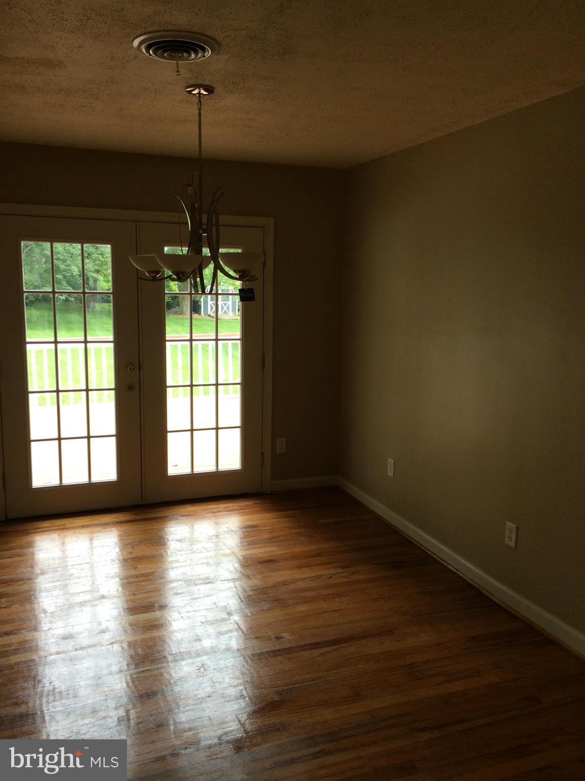 4957 Wentz Road Manchester, MD 21102 - Photo 13 of 30 Dining Room