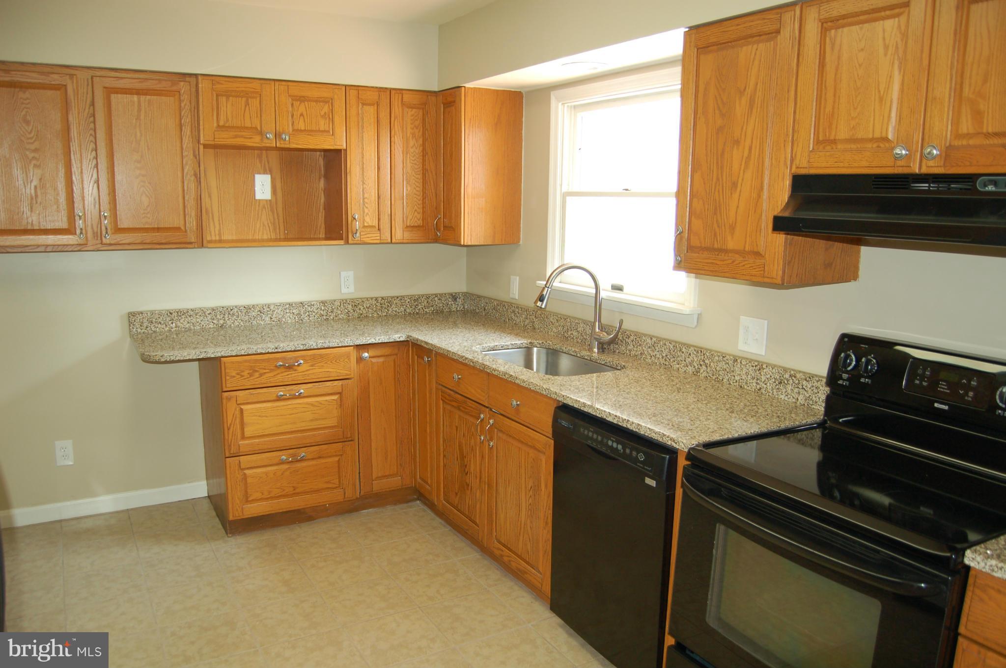 4957 Wentz Road Manchester, MD 21102 - Photo 9 of 30 Kitchen