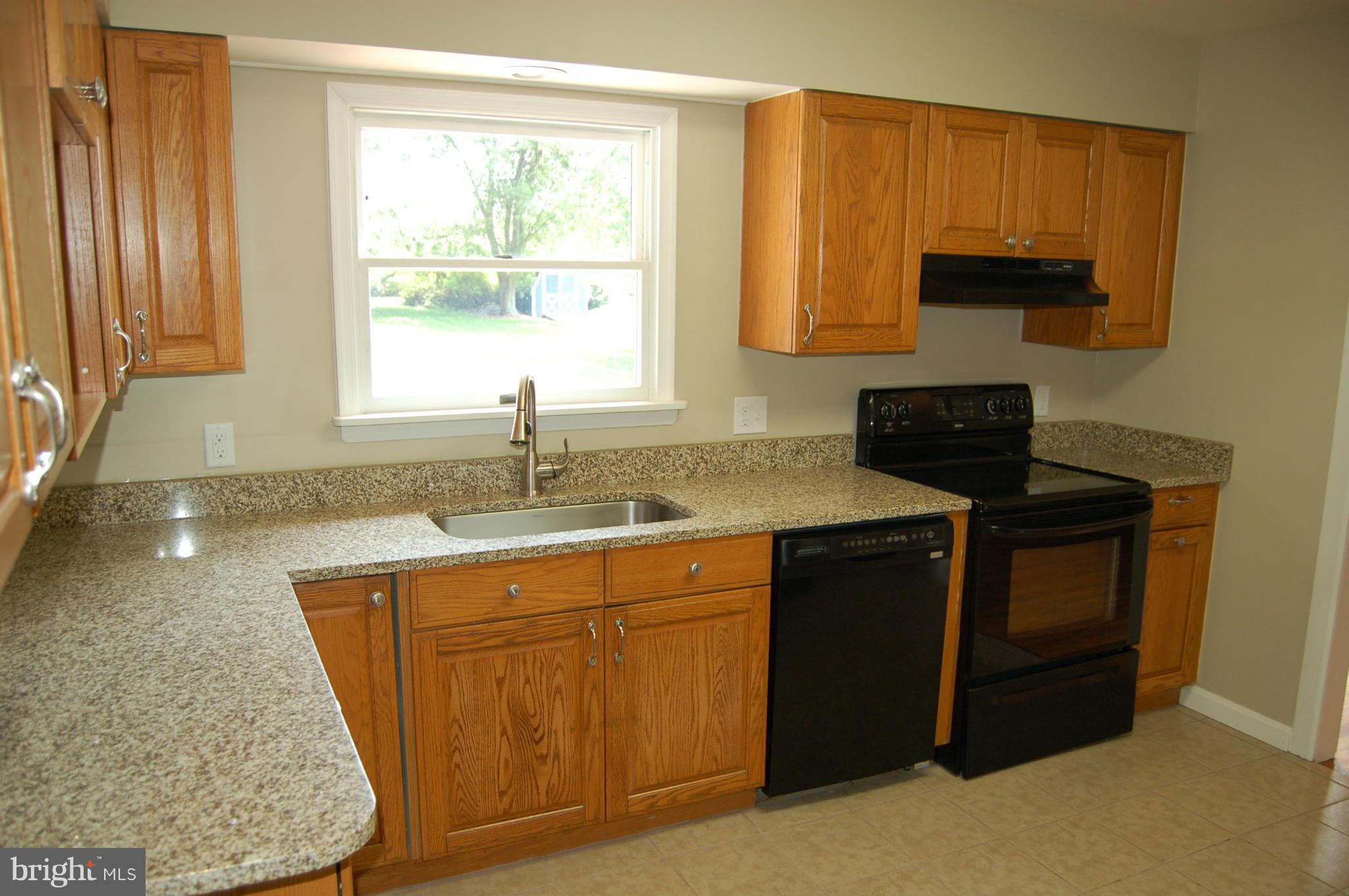 4957 Wentz Road Manchester, MD 21102 - Photo 10 of 30 Kitchen