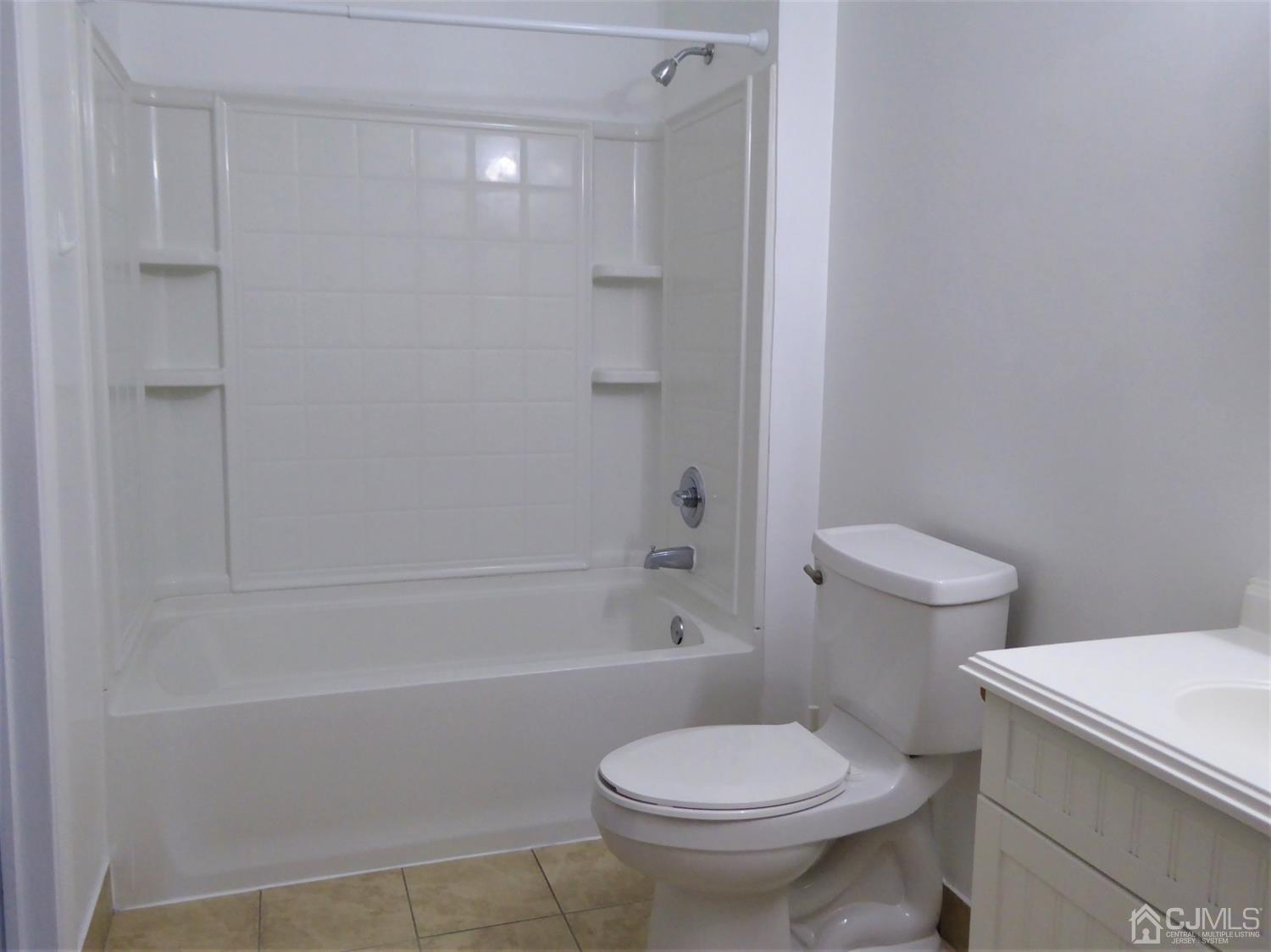 5306 Hana Road Edison, NJ 08817 - Photo 15 of 31 Gallery Image 15