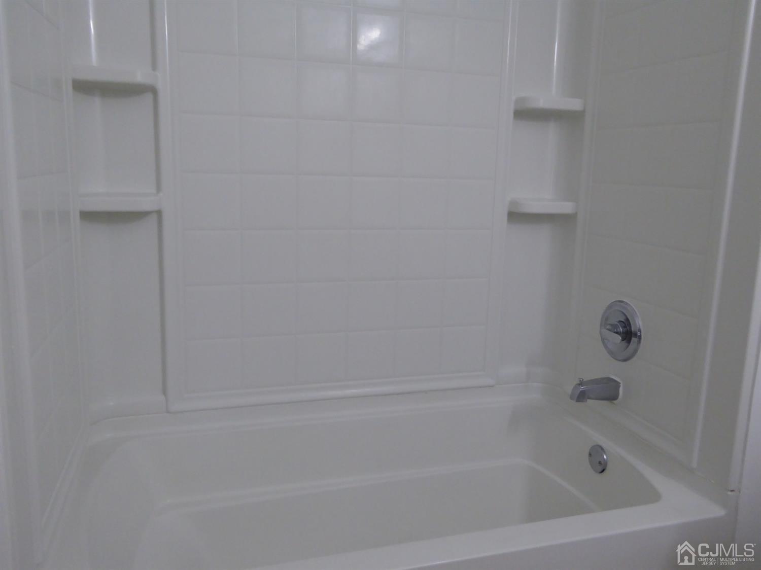 5306 Hana Road Edison, NJ 08817 - Photo 18 of 31 Gallery Image 18
