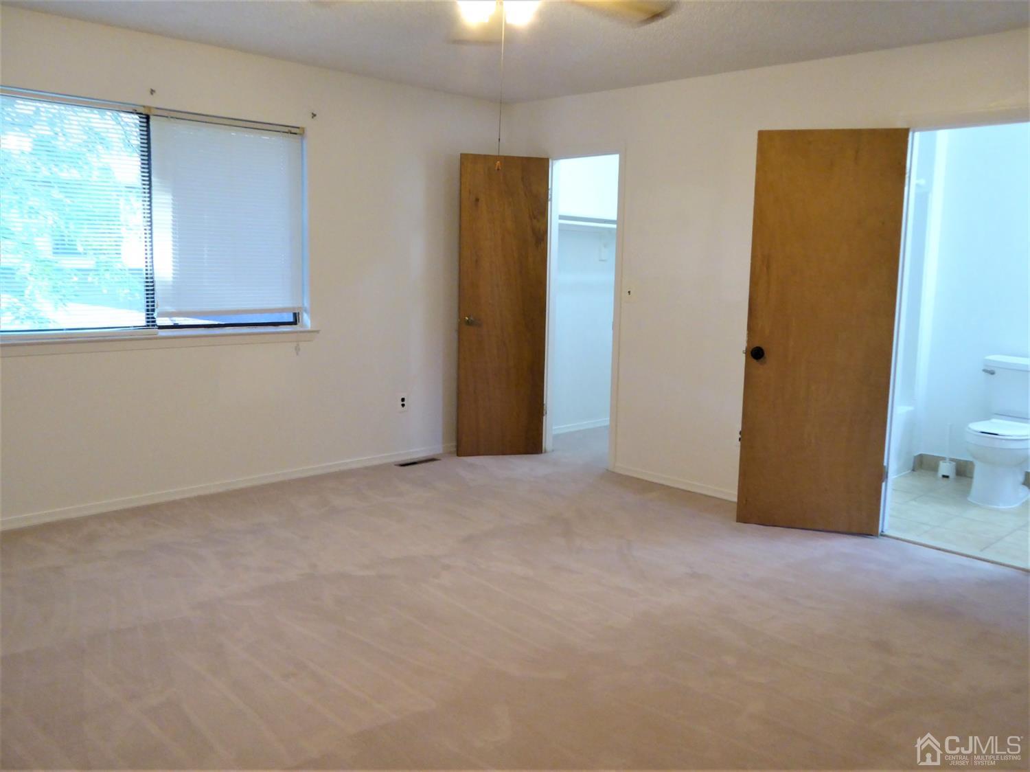 5306 Hana Road Edison, NJ 08817 - Photo 20 of 31 Gallery Image 20