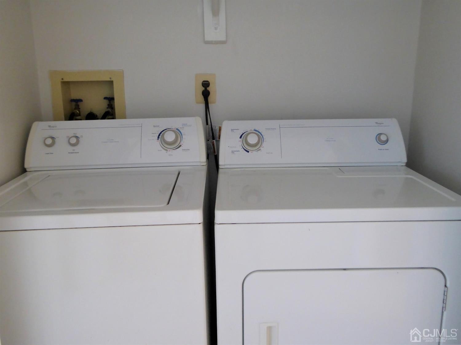 5306 Hana Road Edison, NJ 08817 - Photo 24 of 31 Gallery Image 24