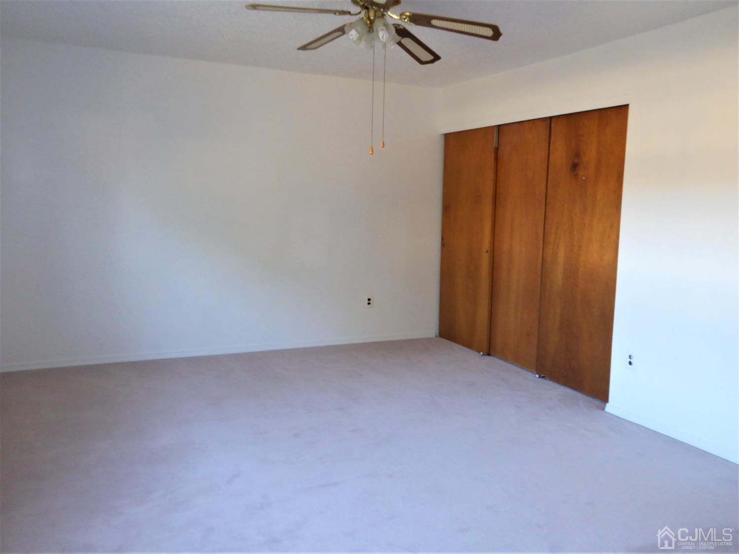 5306 Hana Road Edison, NJ 08817 - Photo 27 of 31 Gallery Image 27