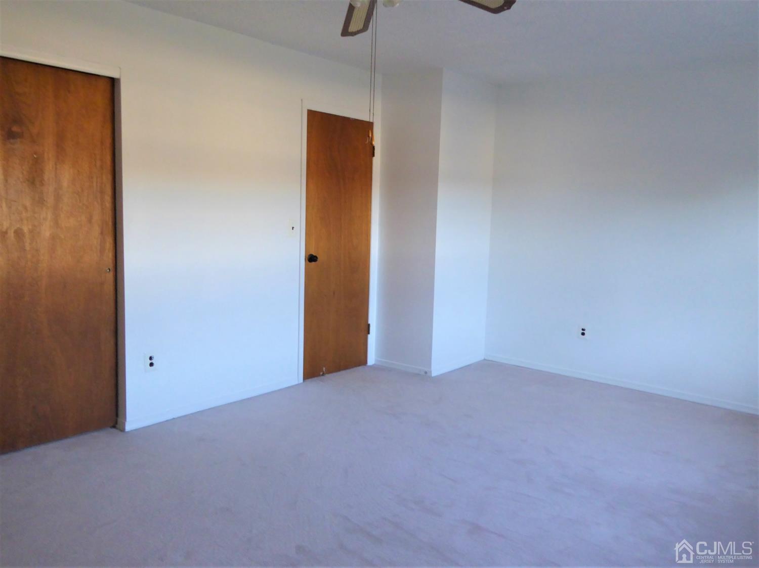 5306 Hana Road Edison, NJ 08817 - Photo 28 of 31 Gallery Image 28