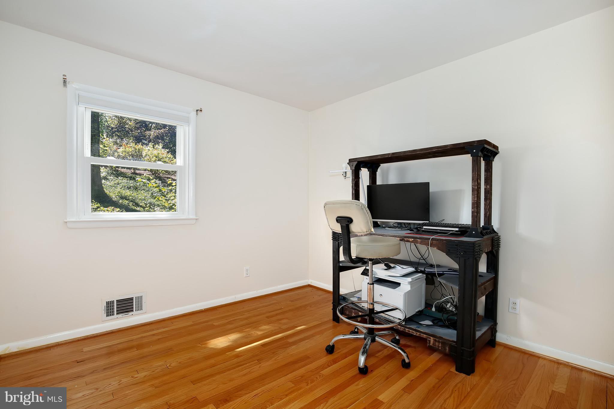 4814 Rollingtop Road Ellicott City, MD 21043 - Photo 11 of 16 Bedroom