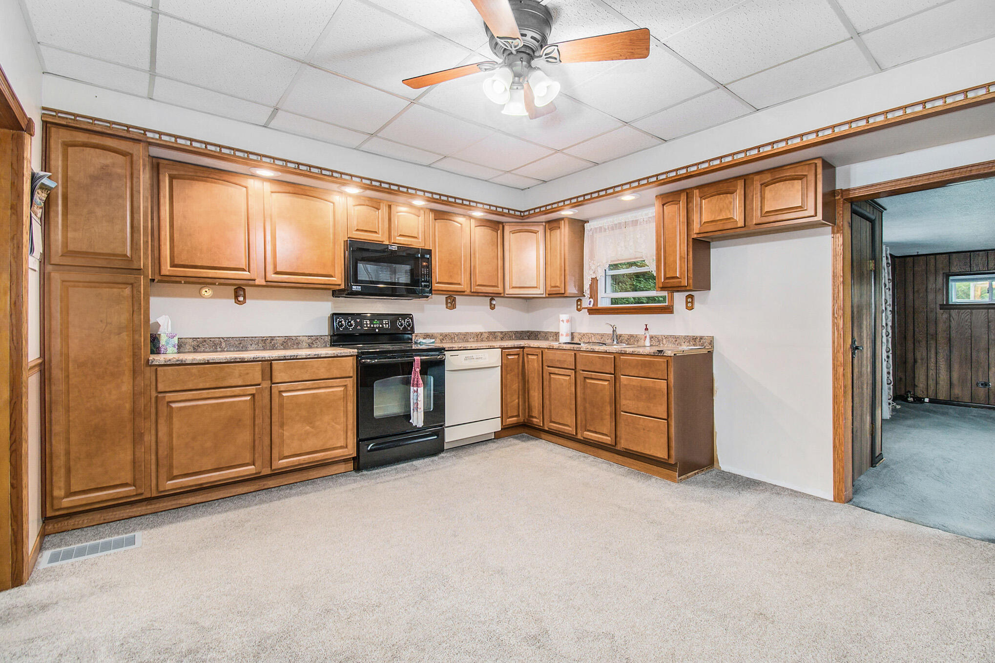 800 Tuttle Road Union City, MI 49094 - Photo 9 of 34 DSC_9739