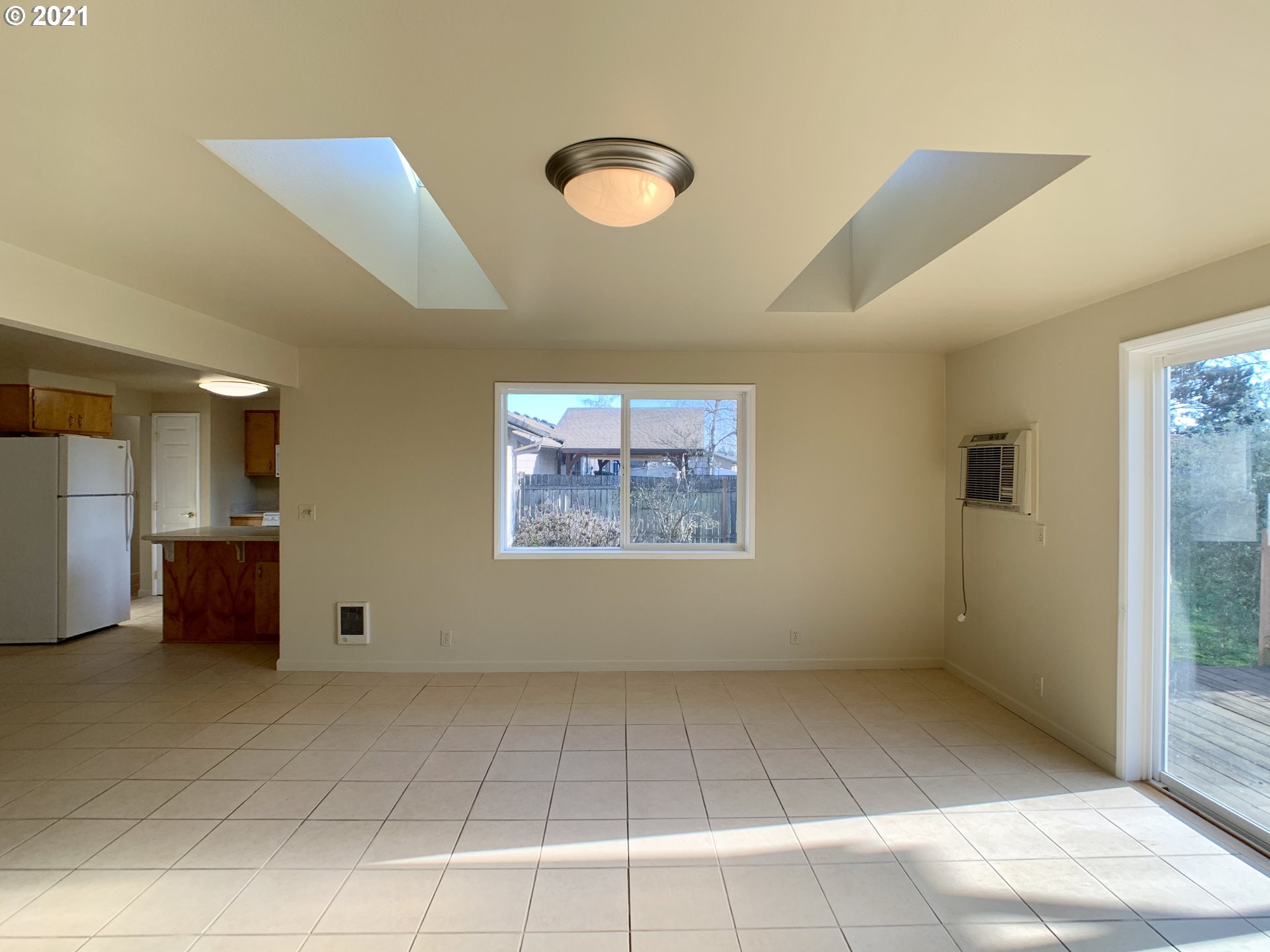 2610 Stratford Street Eugene, OR 97404 - Photo 15 of 28