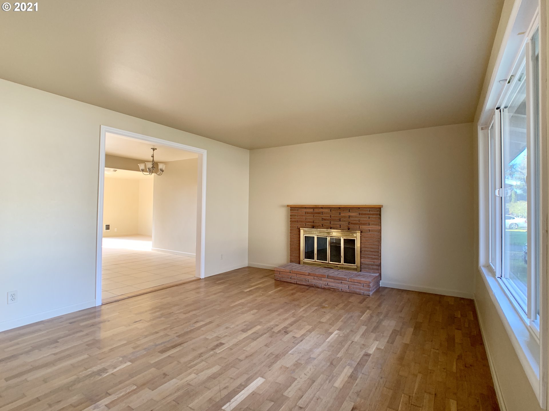 2610 Stratford Street Eugene, OR 97404 - Photo 3 of 28
