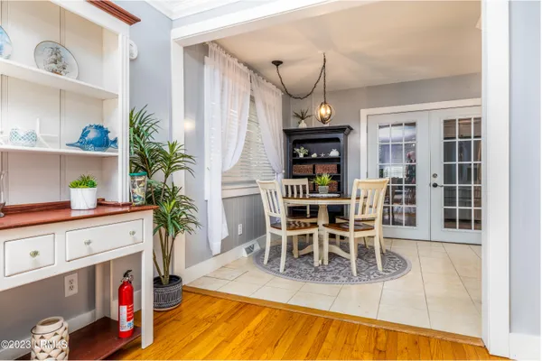 $2,200 | 710 Ribaut Road, Beaufort, SC 29902