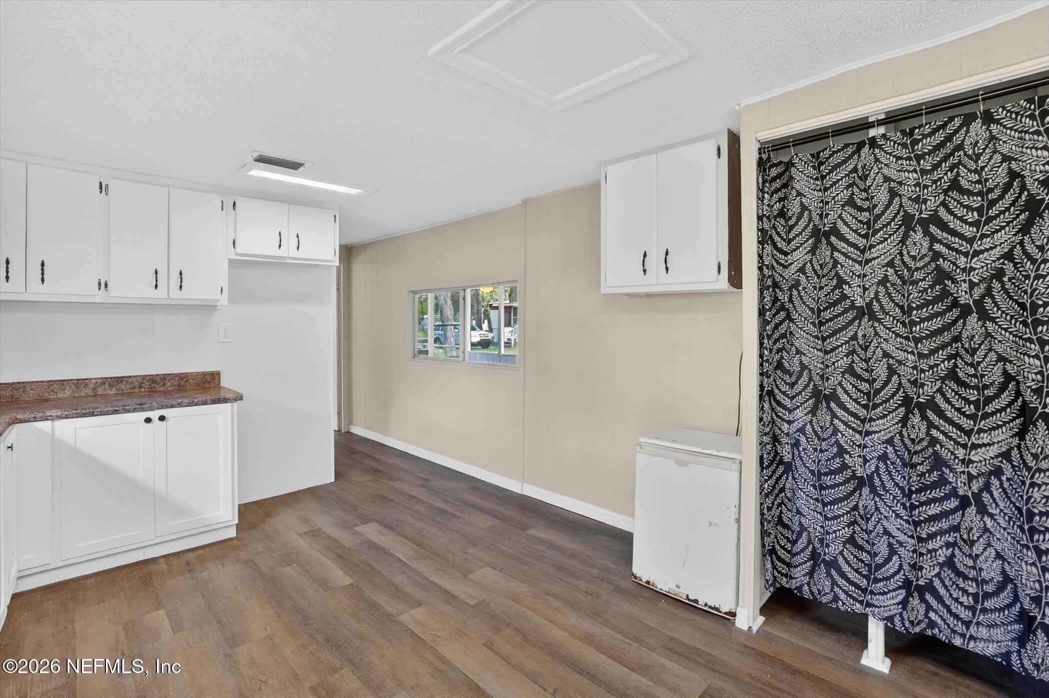 160 Southwest 9th Avenue Lake Butler, FL 32054 - Photo 15 of 42 13-160-SW-9th-Ave-WindowStill-Photograph
