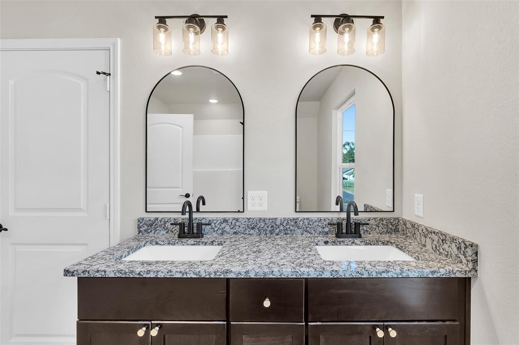 1701 Sandlin Street Longview, TX 75602 - Photo 15 of 18