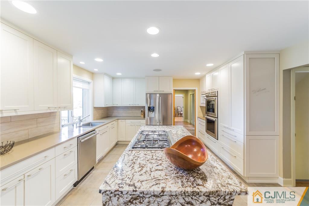 18 Cherokee Road East Brunswick, NJ 08816 - Photo 1 of 36 Gallery Image 1