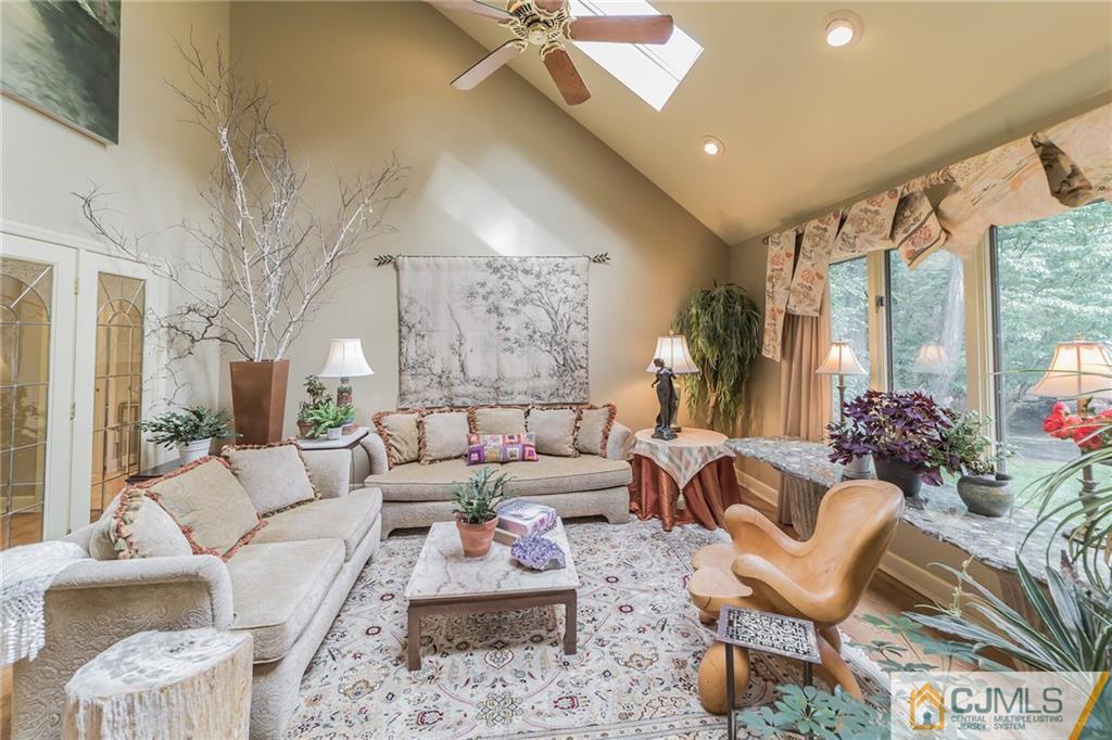 18 Cherokee Road East Brunswick, NJ 08816 - Photo 13 of 36 Gallery Image 13