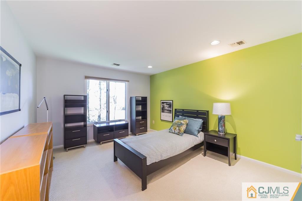 18 Cherokee Road East Brunswick, NJ 08816 - Photo 25 of 36 Gallery Image 25