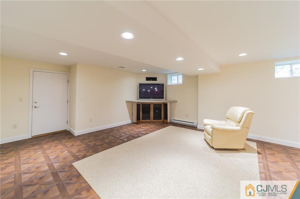 18 Cherokee Road East Brunswick, NJ 08816 - Photo 30 of 36 Gallery Image 30