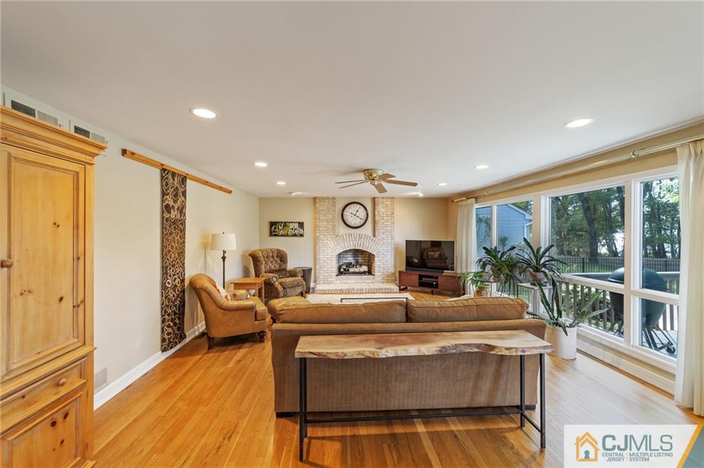18 Cherokee Road East Brunswick, NJ 08816 - Photo 5 of 36 Gallery Image 5