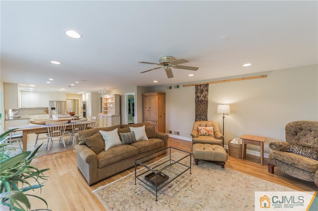 18 Cherokee Road East Brunswick, NJ 08816 - Photo 6 of 36 Gallery Image 6