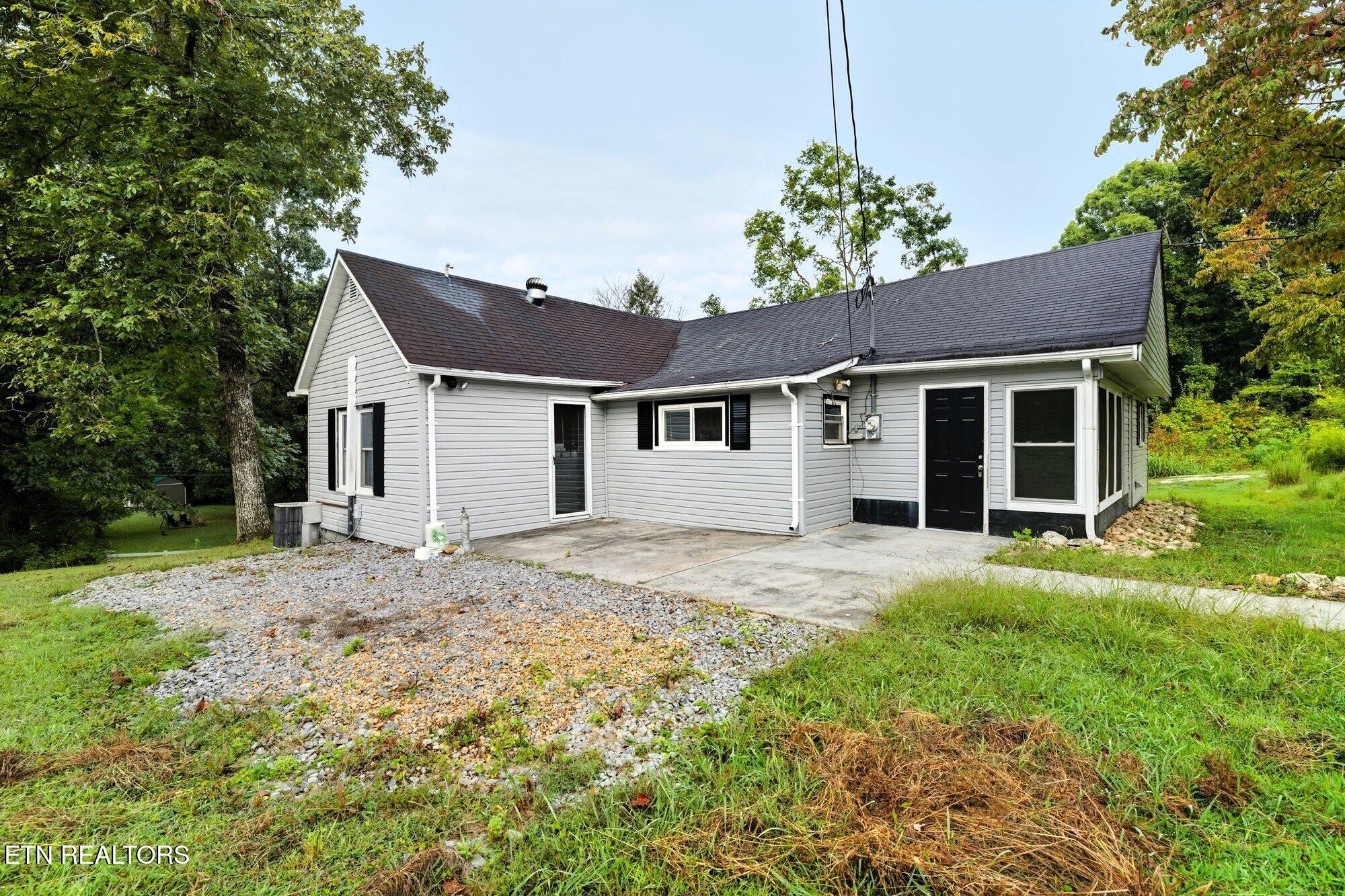 2512 Clearwater Road Athens, TN 37303 - Photo 19 of 34 2512-Clearwater-Rd-Athens-TN-20