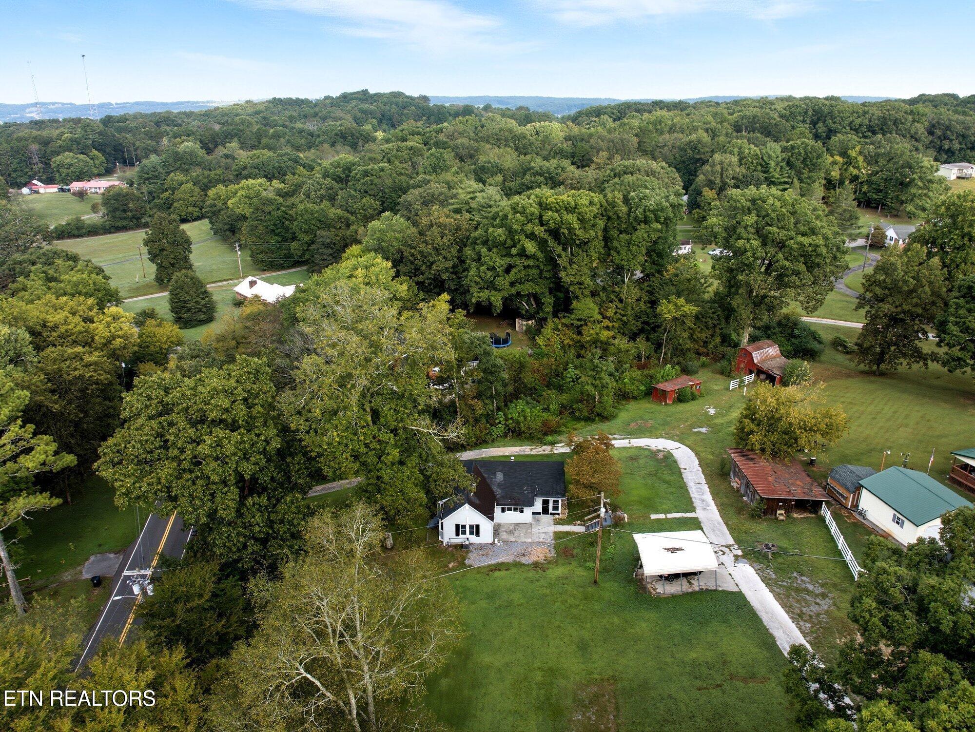 2512 Clearwater Road Athens, TN 37303 - Photo 23 of 34 2512-Clearwater-Rd-Athens-TN-24