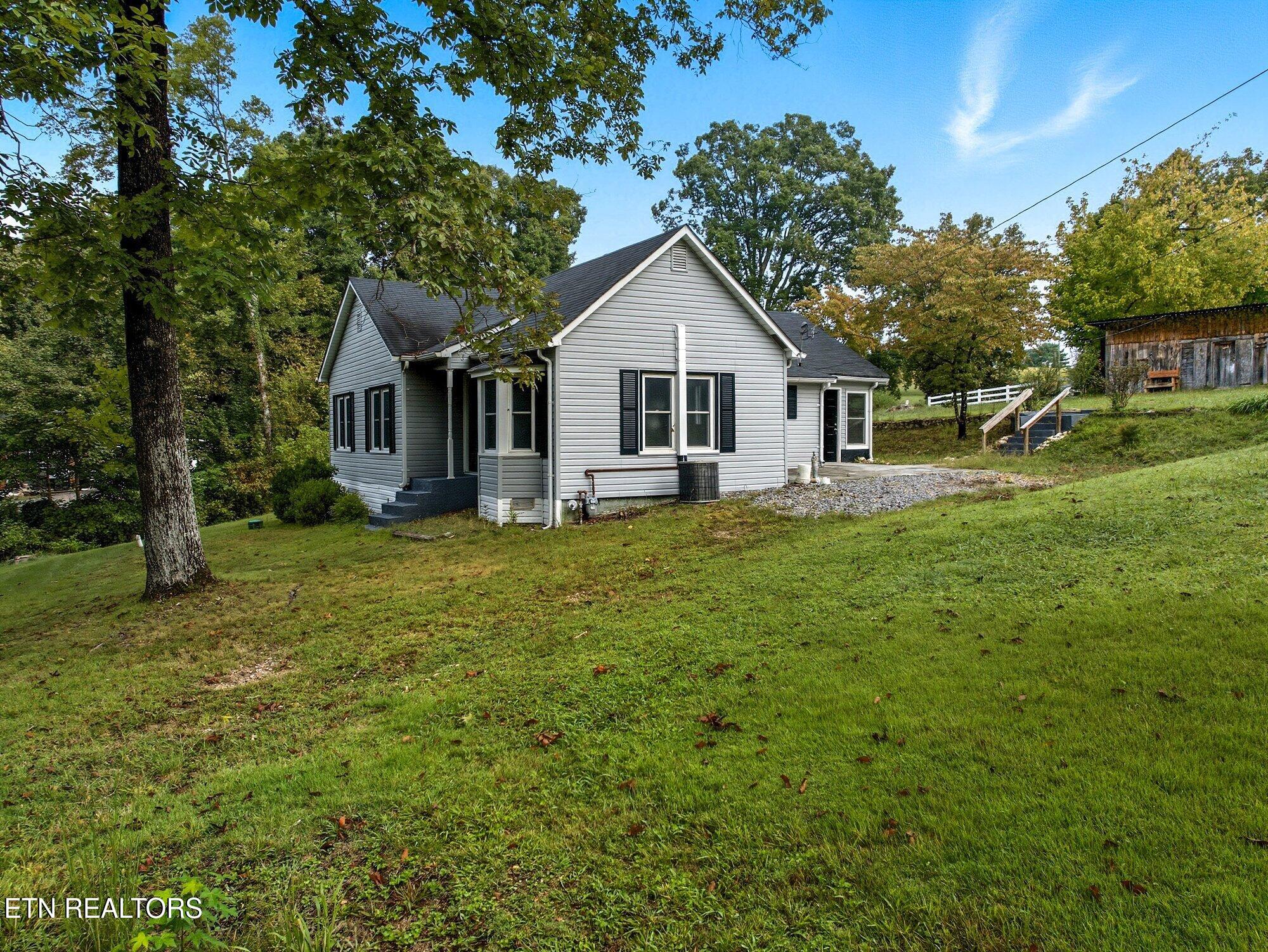 2512 Clearwater Road Athens, TN 37303 - Photo 4 of 34 2512-Clearwater-Rd-Athens-TN-4