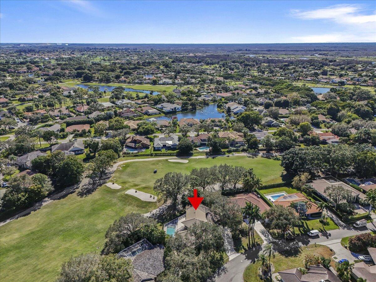 7 Alnwick Road Palm Beach Gardens, FL 33418 - Photo 37 of 47 an aerial view of a houses with city view