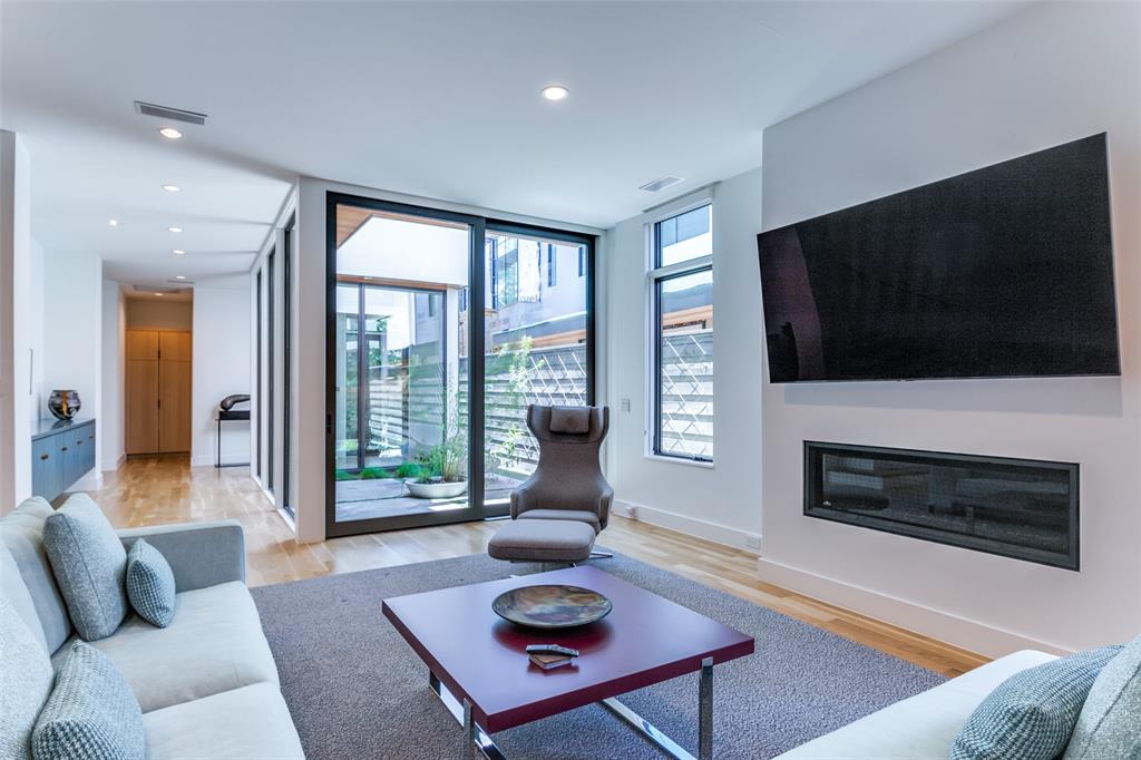 3617 Springbrook Street Dallas, TX 75205 - Photo 12 of 37