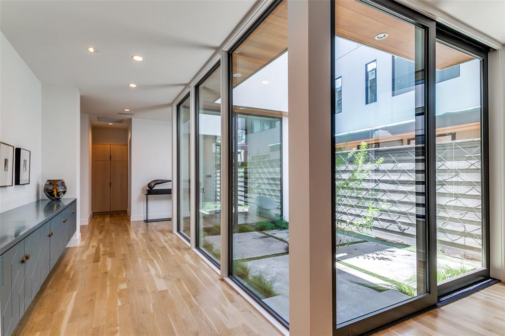 3617 Springbrook Street Dallas, TX 75205 - Photo 4 of 37