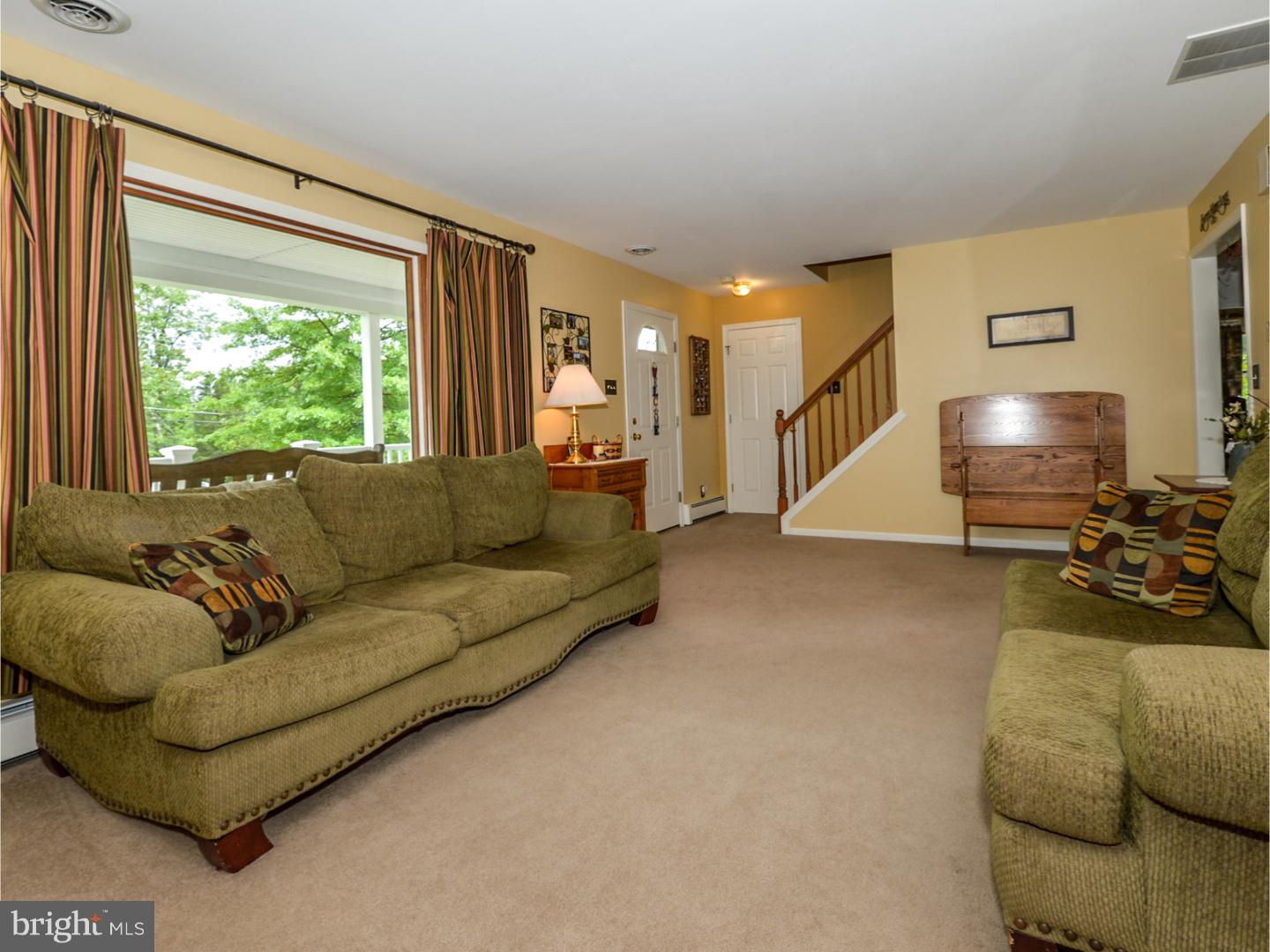 320 Ridge Road Telford, PA 18969 - Photo 6 of 24 Living Room