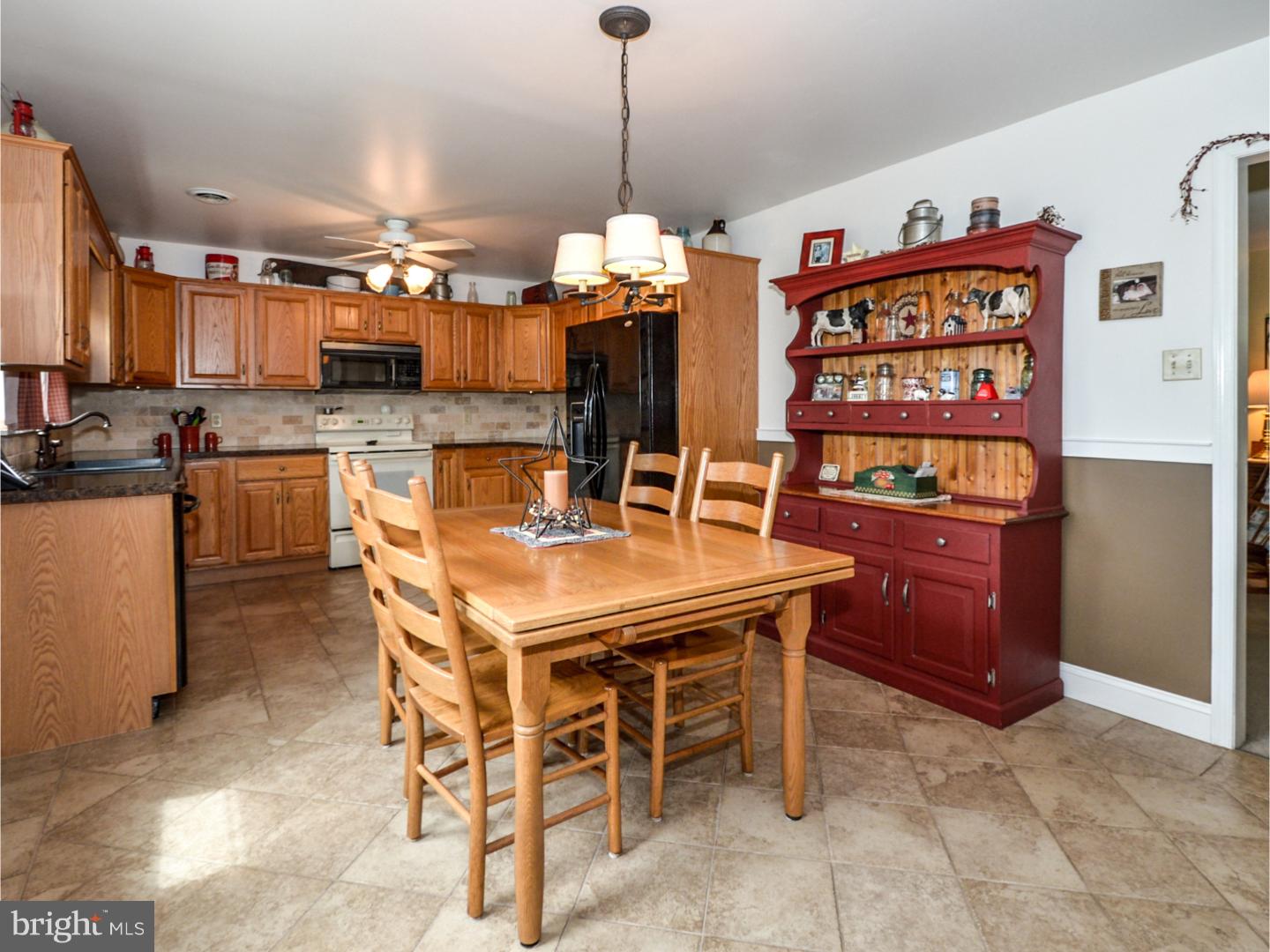 320 Ridge Road Telford, PA 18969 - Photo 8 of 24 Kitchen