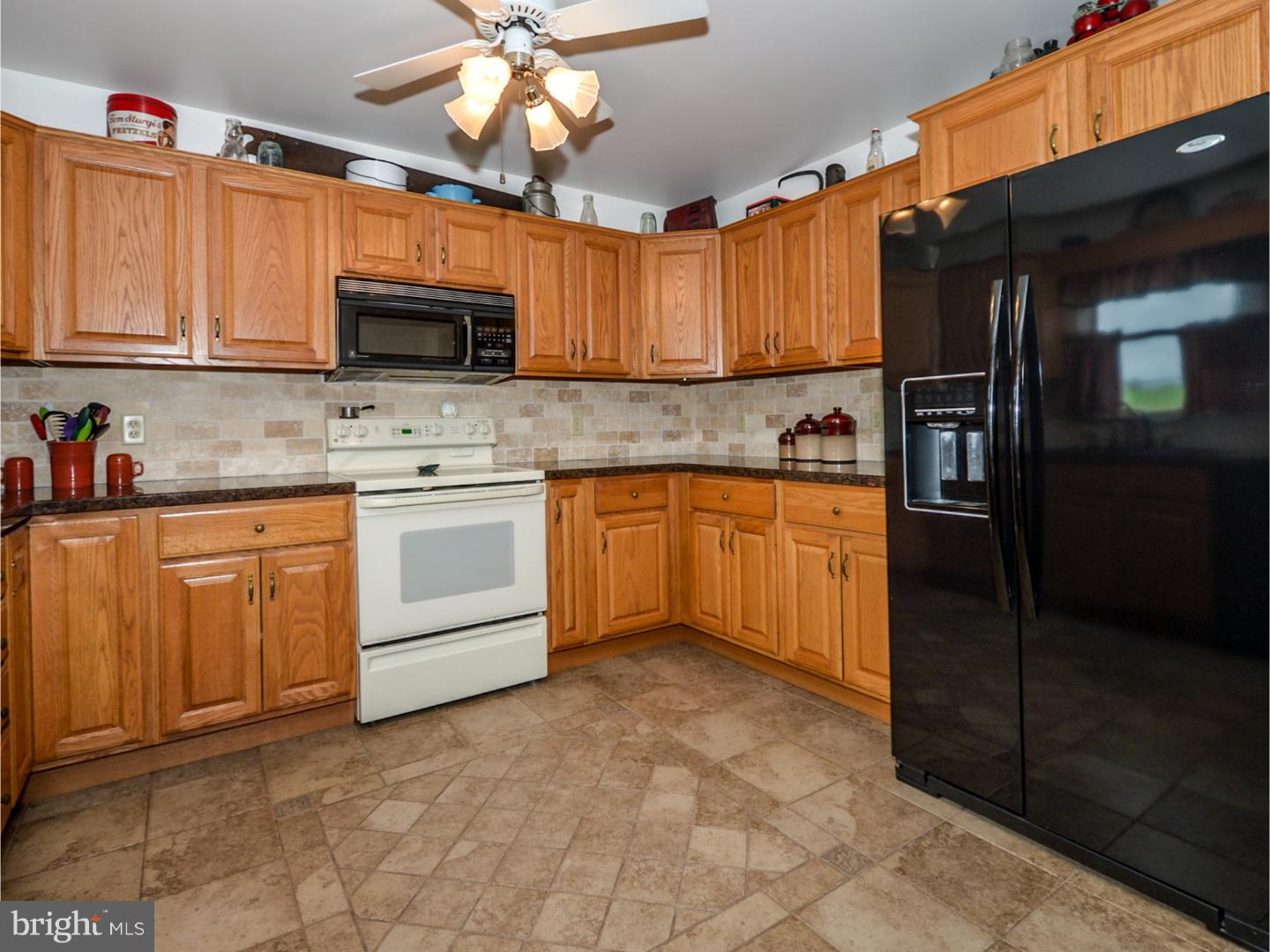 320 Ridge Road Telford, PA 18969 - Photo 9 of 24 Kitchen