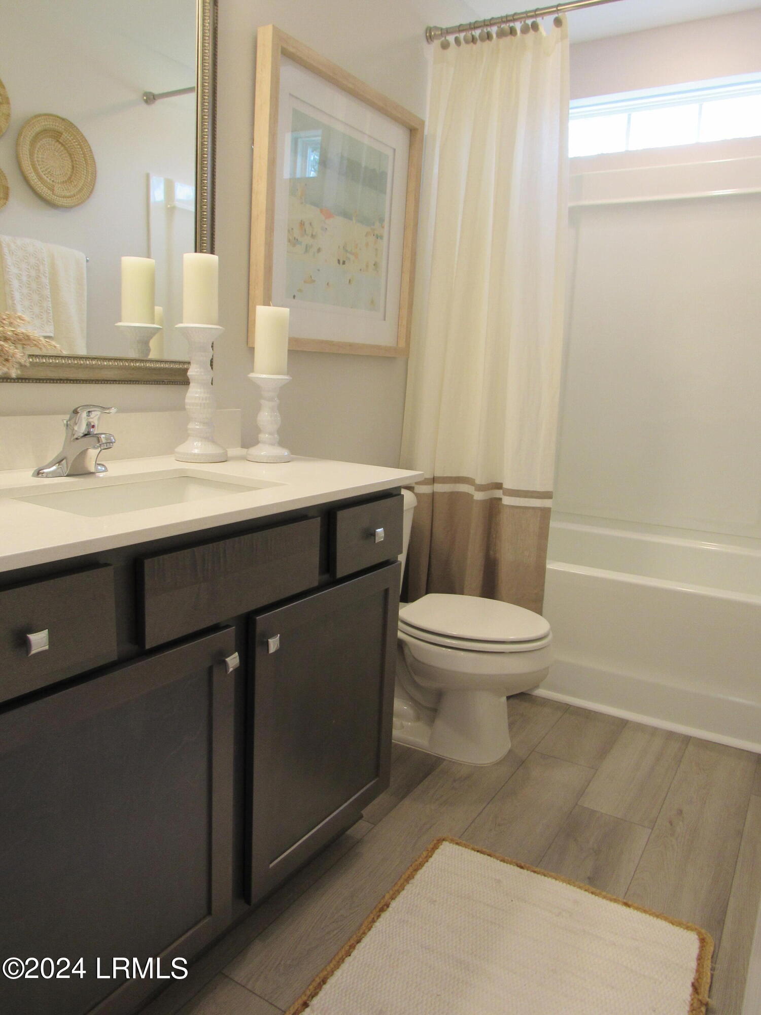 514 Sawmill Road Hardeeville, SC 29927 - Photo 7 of 14 Guest bathroom