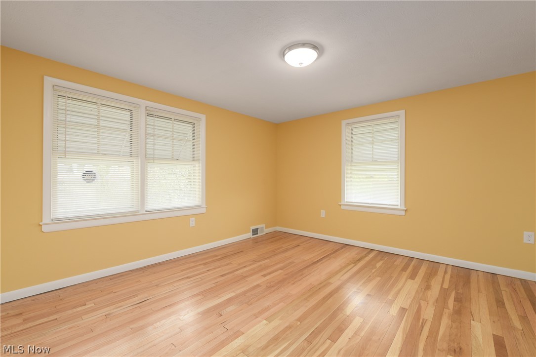 3921 Delmore Road Cleveland Heights, OH 44121 - Photo 27 of 35