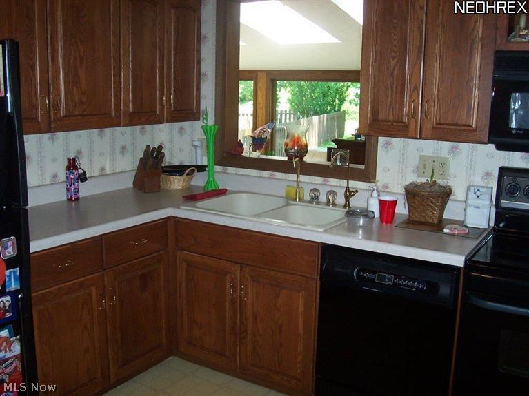 7282 Infirmary Road Ravenna, OH 44266 - Photo 3 of 9
