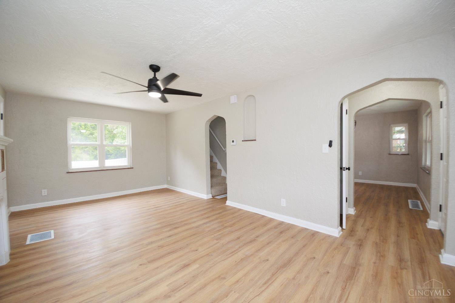 3952 Race Road Cincinnati, OH 45211 - Photo 3 of 41 Gallery Image 3