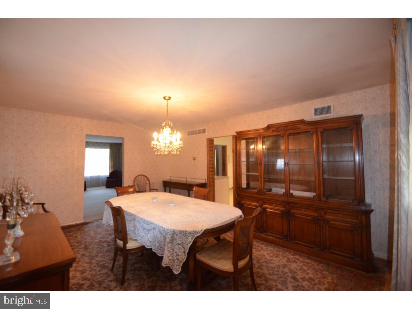 4265 Morris Road Hatboro, PA 19040 - Photo 3 of 15 Dining Room