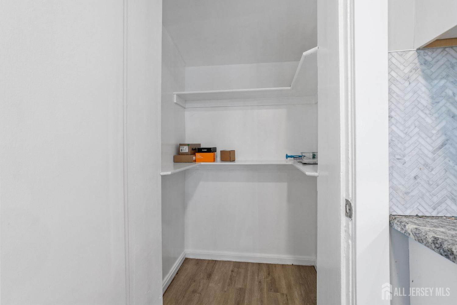 47 Harrison Avenue Edison, NJ 08837 - Photo 13 of 33